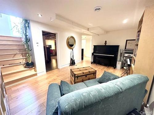 Salle familiale - 7 Rue De L'Orge, Saint-Jean-Sur-Richelieu, QC - Indoor Photo Showing Living Room