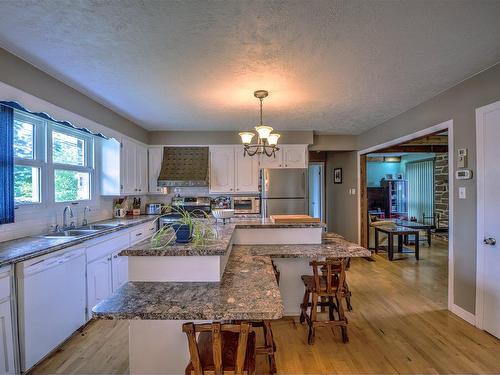 Cuisine - 1202 Rue Des Saules, Prévost, QC - Indoor Photo Showing Kitchen With Double Sink