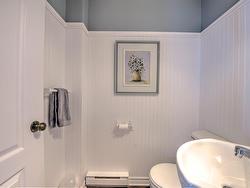 Powder room - 