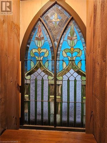 Feature stained glass can stay or go - 782 Concession 4, Arran-Elderslie, ON - Indoor Photo Showing Other Room