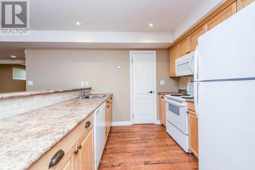 Ll1 - 1 River Bend Road, Markham, ON - Indoor Photo Showing Kitchen