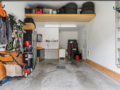 Garage - 2175 Av. Jeanne-Daigle, Saint-Hyacinthe, QC - Indoor Photo Showing Garage