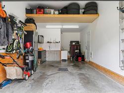 Garage - 