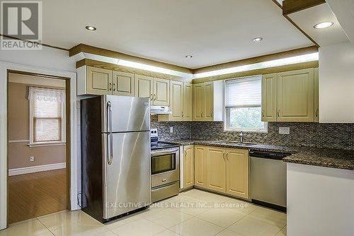 3192 New Street, Burlington (Roseland), ON - Indoor Photo Showing Kitchen