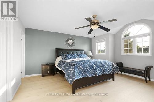 687 Sprucewood Drive, London, ON - Indoor Photo Showing Bedroom