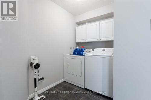 687 Sprucewood Drive, London, ON - Indoor Photo Showing Laundry Room