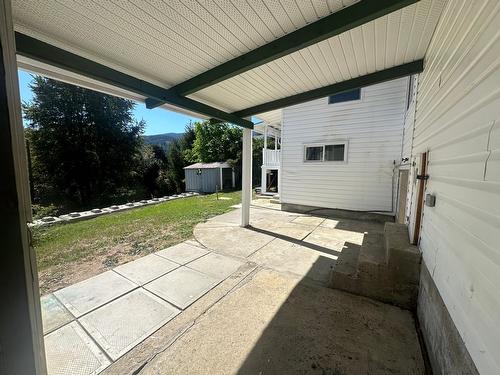 314 Fir Street, Castlegar, BC - Outdoor With Exterior