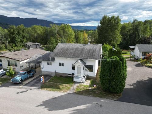 314 Fir Street, Castlegar, BC - Outdoor With View