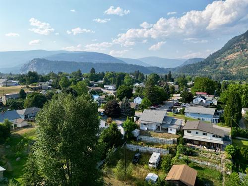 314 Fir Street, Castlegar, BC - Outdoor With View