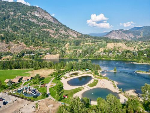 314 Fir Street, Castlegar, BC - Outdoor With Body Of Water With View