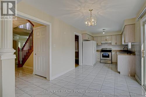 47 Monte Cristi Street, Windsor, ON - Indoor Photo Showing Kitchen