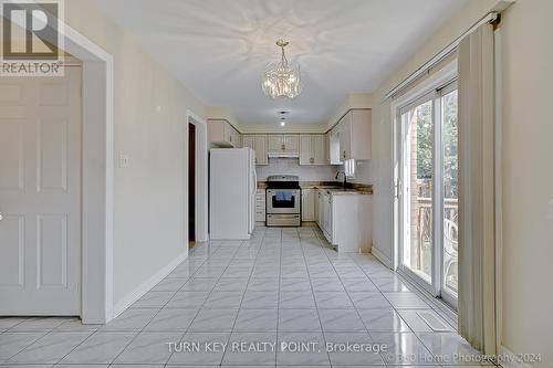 47 Monte Cristi Street, Vaughan, ON - Indoor Photo Showing Kitchen