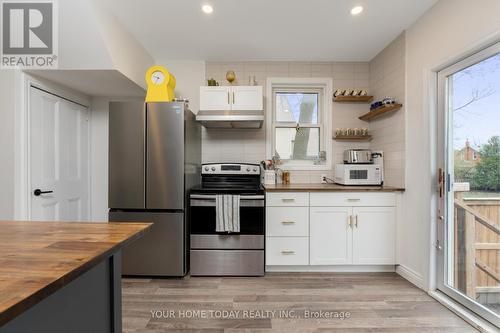 160 King Street, Stratford, ON - Indoor Photo Showing Kitchen