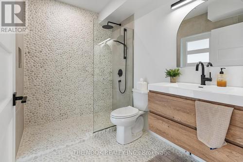 418 Golf Course Road, Kawartha Lakes, ON - Indoor Photo Showing Bathroom