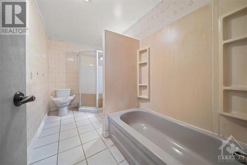 474 Maple Lane, Carleton Place, ON - Indoor Photo Showing Bathroom