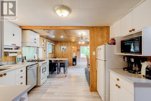 1388 Carlsmount Road, Bracebridge, ON - Indoor Photo Showing Kitchen