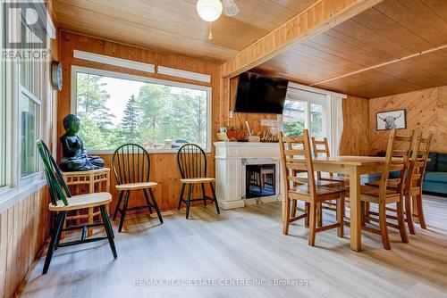 1388 Carlsmount Road, Bracebridge, ON - Indoor Photo Showing Dining Room