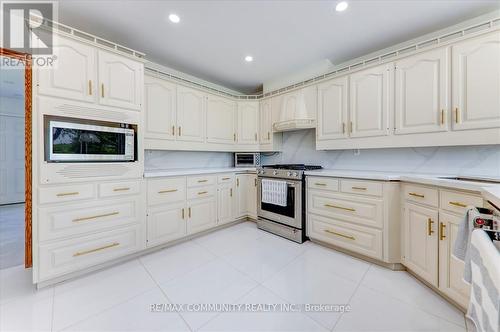 30 - 3210 York Durham Line, Whitchurch-Stouffville, ON - Indoor Photo Showing Kitchen