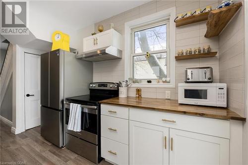 160 King Street, Stratford, ON - Indoor Photo Showing Kitchen