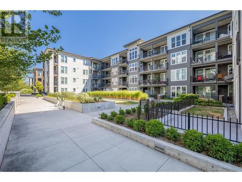 1775 Chapman Place Unit# 126 Lot# 22, Kelowna, BC - Outdoor With Facade