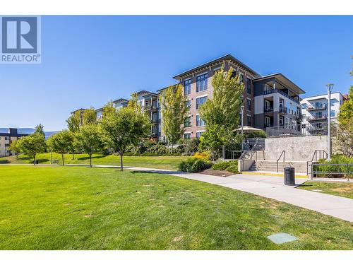 1775 Chapman Place Unit# 126 Lot# 22, Kelowna, BC - Outdoor With Facade