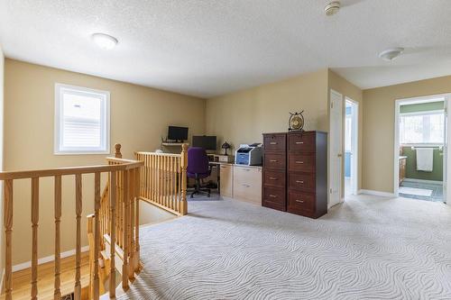 229 Gatestone Drive, Hamilton, ON - Indoor Photo Showing Other Room