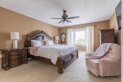 229 Gatestone Drive, Hamilton, ON - Indoor Photo Showing Bedroom