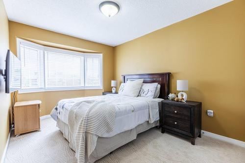 229 Gatestone Drive, Hamilton, ON - Indoor Photo Showing Bedroom