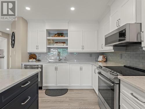 5151 Riverside East Unit# 304, Windsor, ON - Indoor Photo Showing Kitchen