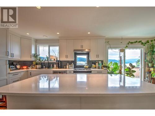 7048 Appaloosa Way, Vernon, BC - Indoor Photo Showing Kitchen