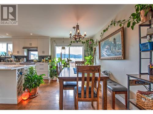 7048 Appaloosa Way, Vernon, BC - Indoor Photo Showing Dining Room