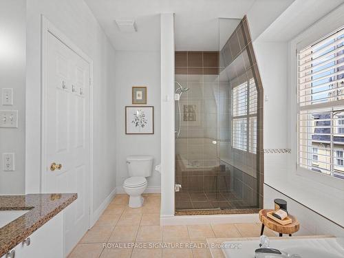 6 Joseph Salsberg Lane, Toronto, ON - Indoor Photo Showing Bathroom