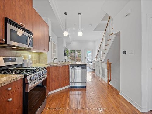 6 Joseph Salsberg Lane, Toronto, ON - Indoor Photo Showing Kitchen With Stainless Steel Kitchen With Upgraded Kitchen