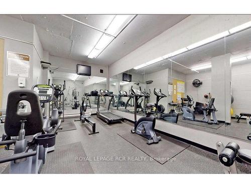 709-260 Davis Dr, Newmarket, ON - Indoor Photo Showing Gym Room