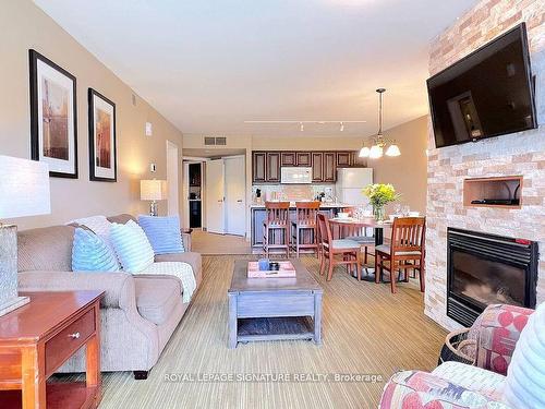 2276-90 Highland Dr, Oro-Medonte, ON - Indoor Photo Showing Living Room With Fireplace