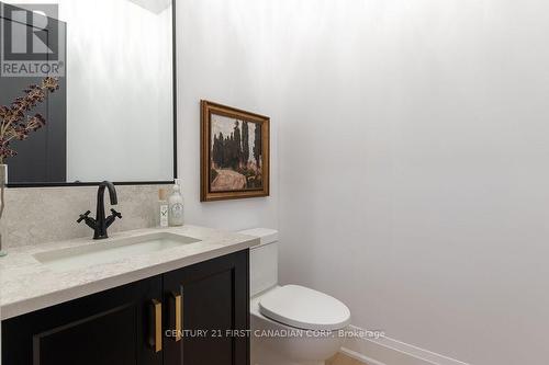 7230 Silver Creek Circle, London, ON - Indoor Photo Showing Bathroom