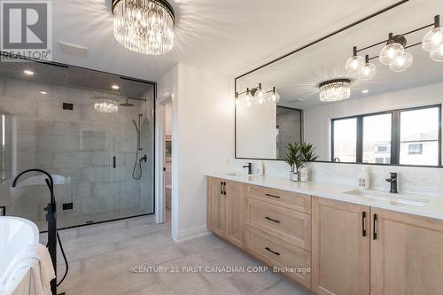 Primary Ensuite - 7230 Silver Creek Circle, London, ON - Indoor Photo Showing Bathroom