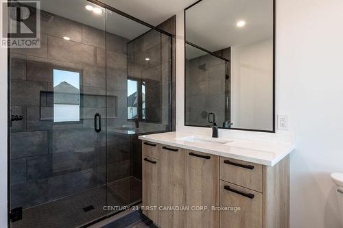 7230 Silver Creek Circle, London, ON - Indoor Photo Showing Bathroom