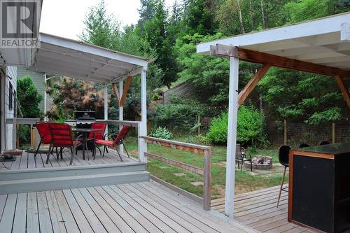 3016 1St Avenue, Castlegar, BC - Outdoor With Deck Patio Veranda With Exterior