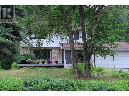 3016 1St Avenue, Castlegar, BC - Outdoor