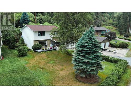 3016 1St Avenue, Castlegar, BC - Outdoor