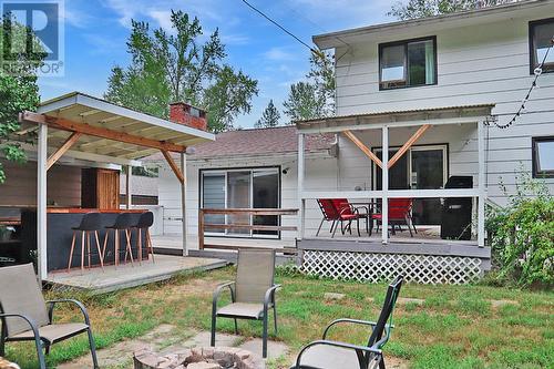 3016 1St Avenue, Castlegar, BC - Outdoor With Deck Patio Veranda