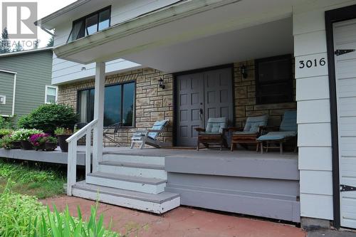 3016 1St Avenue, Castlegar, BC - Outdoor With Deck Patio Veranda