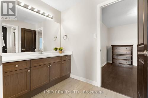 48 Pridham Place, New Tecumseth (Tottenham), ON - Indoor Photo Showing Bathroom