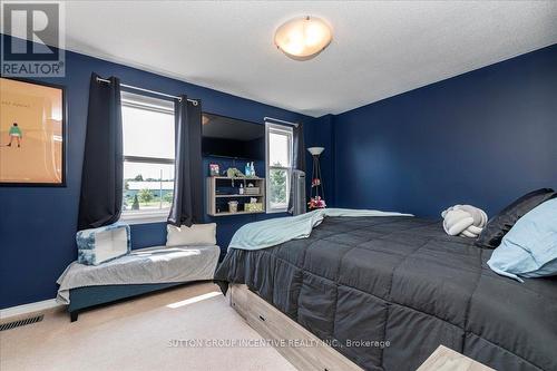 111 Laidlaw Drive, Barrie (West Bayfield), ON - Indoor Photo Showing Bedroom