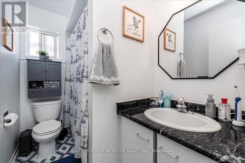 111 Laidlaw Drive, Barrie (West Bayfield), ON - Indoor Photo Showing Bathroom