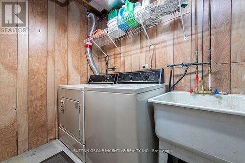 111 Laidlaw Drive, Barrie (West Bayfield), ON - Indoor Photo Showing Laundry Room