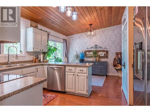 9486 Angus Drive, Coldstream, BC - Indoor Photo Showing Kitchen With Double Sink