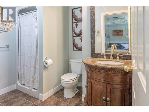 9486 Angus Drive, Coldstream, BC - Indoor Photo Showing Bathroom