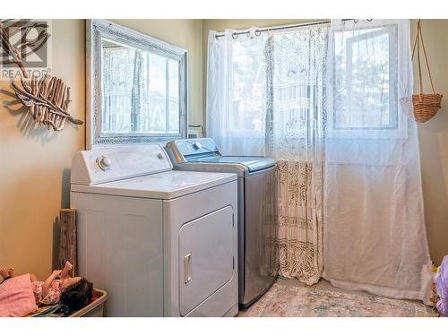 9486 Angus Drive, Coldstream, BC - Indoor Photo Showing Laundry Room